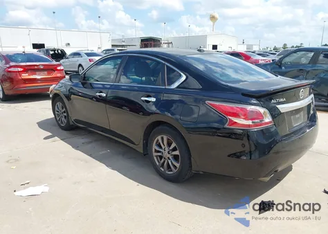 2015 Nissan Altima 2.5 S z USA, uszkodzony, nr VIN 1N4AL3AP3FC573285